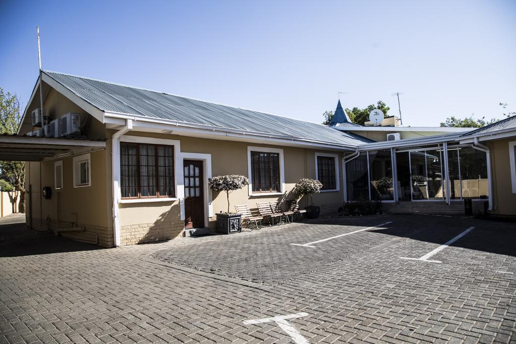 La Vie & Rose Lodge Блумфонтейн Экстерьер фото